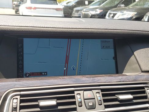 Used 2011 BMW 750i xDrive AWD/4WD image 29