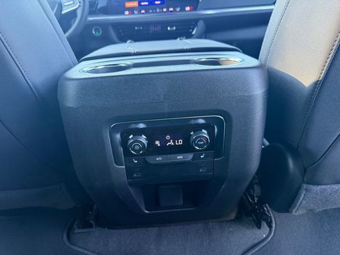 New 2026 Chevrolet Suburban RST w/ Comfort Package AWD/4WD image 20