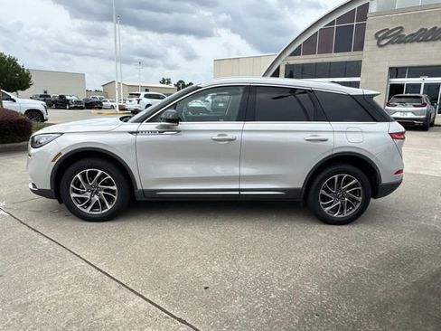 Used 2022 Lincoln Corsair FWD w/ Equipment Group 101A image 8