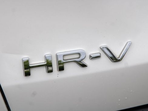 Used 2023 Honda HR-V Sport image 36