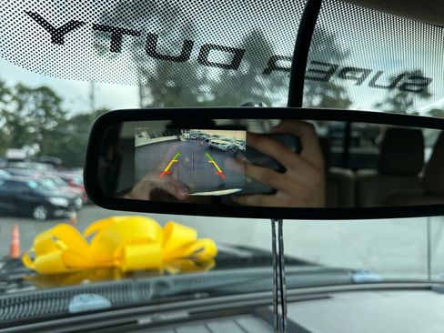 Used 2011 Ford F250 Lariat w/ Lariat Interior Pkg image 21