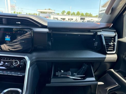 Used 2023 GMC Sierra 1500 Denali w/ Denali Reserve Package AWD/4WD image 19