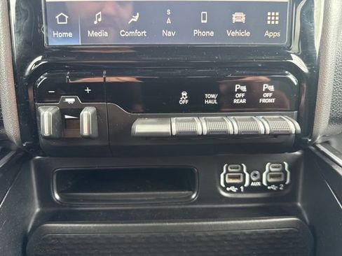 Certified 2023 RAM 1500 Big Horn AWD/4WD image 16