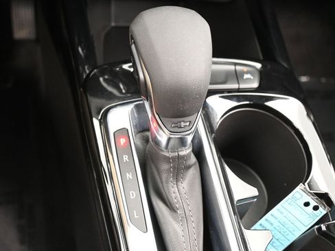 Used 2025 Chevrolet Trax LT w/ Driver Confidence Package image 19