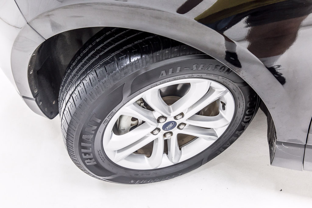 Used 2020 Ford Edge SEL FWD image 12