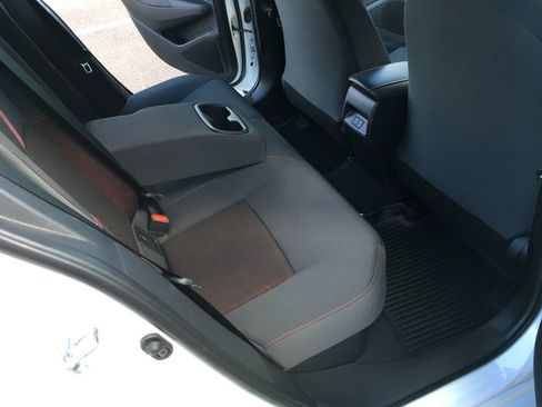 Used 2025 Toyota Corolla SE AWD/4WD image 27