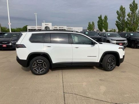 New 2026 Jeep Cherokee Limited AWD/4WD image 5