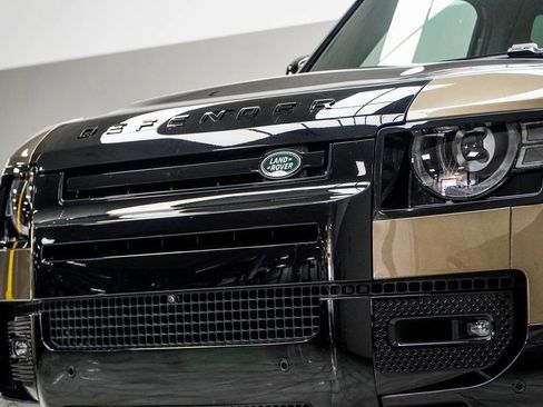 Used 2024 Land Rover Defender 130 X image 2