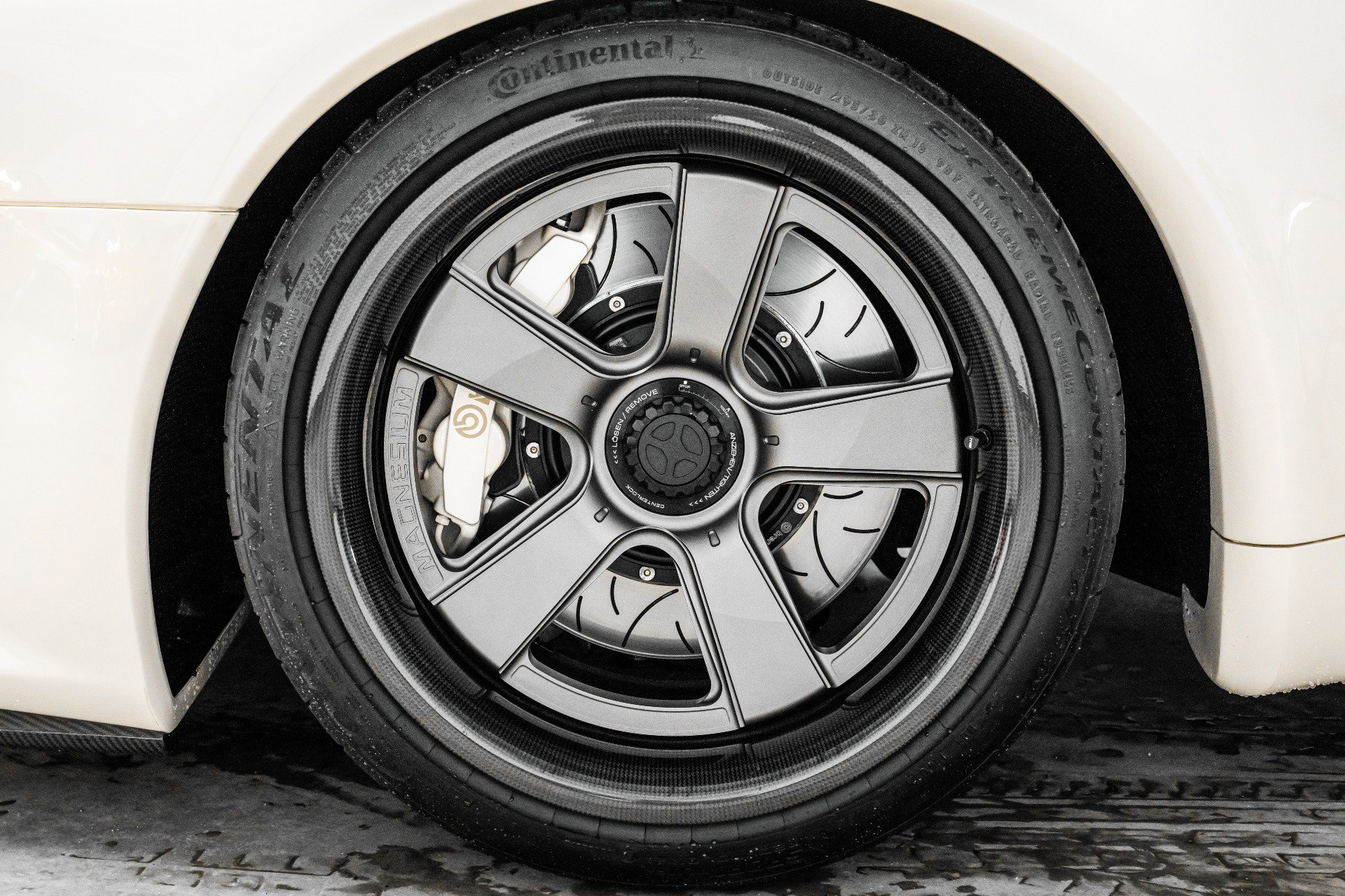 Used 1997 Porsche 911 Cabriolet image 9