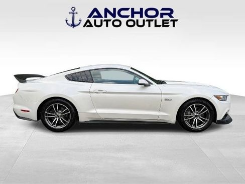 Used 2017 Ford Mustang GT Premium RWD image 9