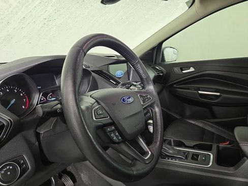 Used 2018 Ford Escape Titanium image 14