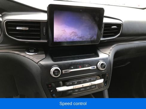 Used 2020 Ford Explorer Limited AWD/4WD image 9