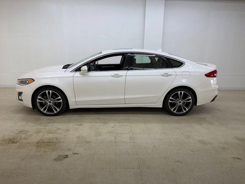 Used 2019 Ford Fusion Titanium FWD image 2