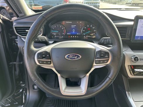 Used 2023 Ford Explorer XLT w/ Equipment Group 202A image 22