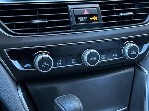 Used 2018 Honda Accord LX image 21