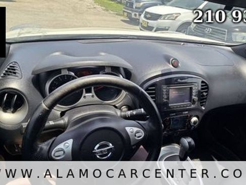 Used 2014 Nissan Juke SL FWD image 39