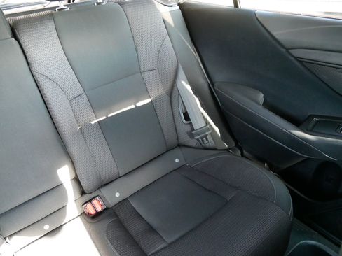 Used 2024 Subaru Outback Premium image 14