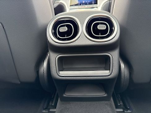 Used 2026 Mercedes-Benz GLC 300 4MATIC image 20