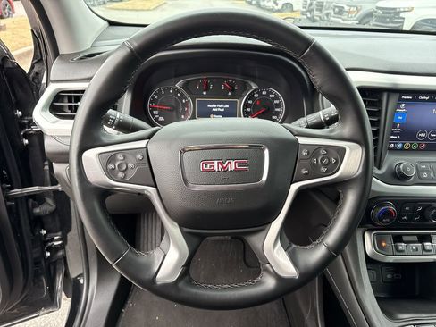 Used 2023 GMC Acadia SLT image 24