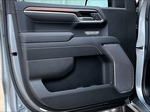 Used 2025 GMC Sierra 1500 Denali w/ Denali Reserve Package image 21