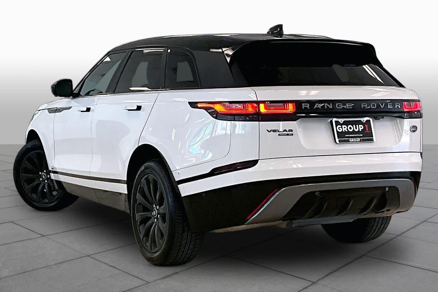 Used 2019 Land Rover Range Rover Velar R-Dynamic SE AWD/4WD image 11