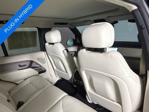 Used 2026 Land Rover Range Rover SE AWD/4WD image 32