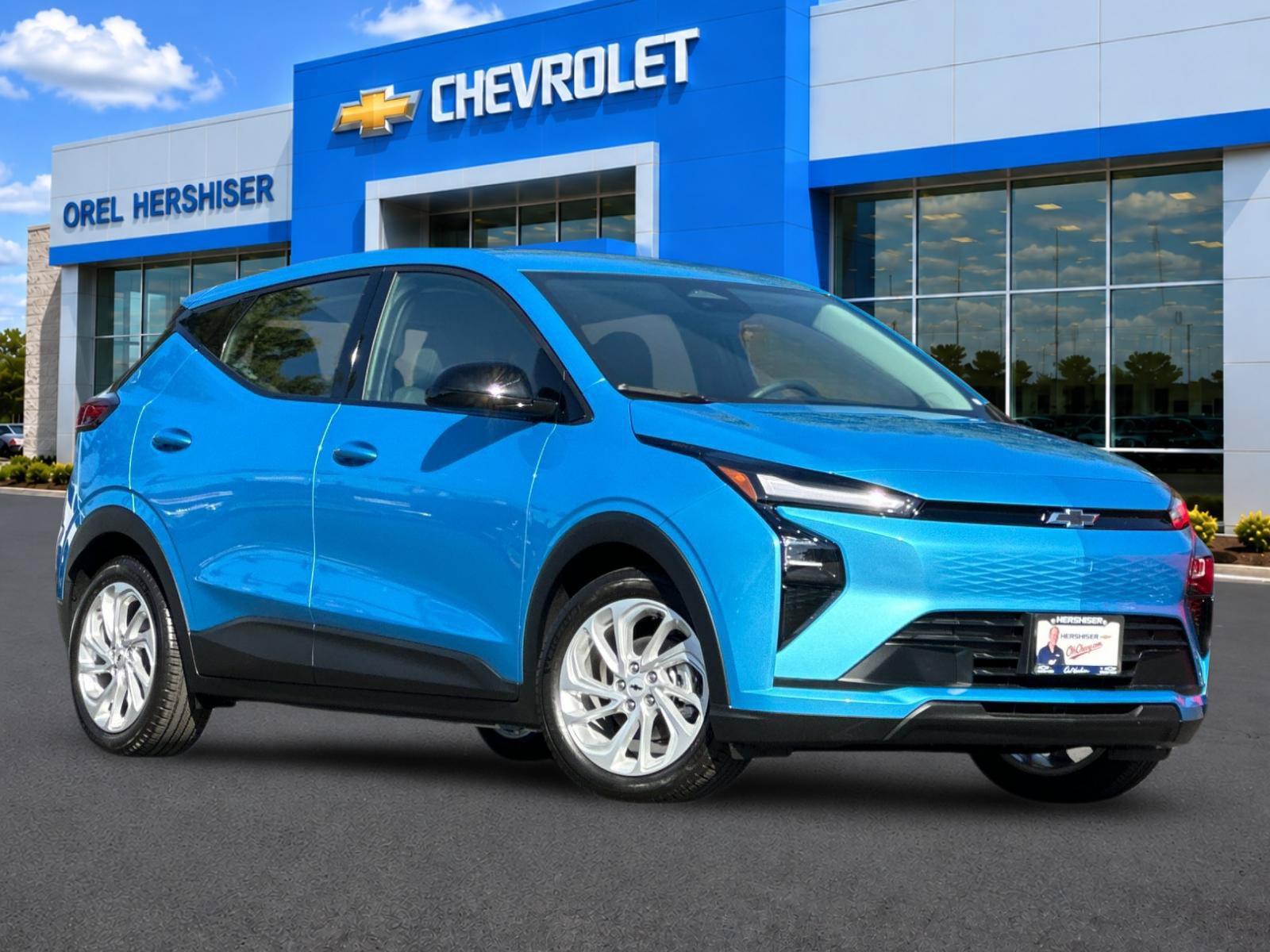New 2027 Chevrolet Bolt LT FWD image 1