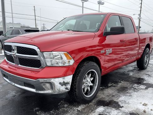 Used 2020 RAM 1500 Classic SLT AWD/4WD image 6