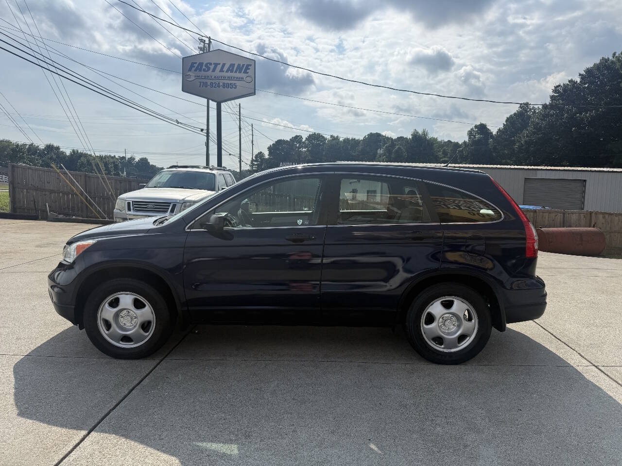 Used 2011 Honda CR-V LX image 4