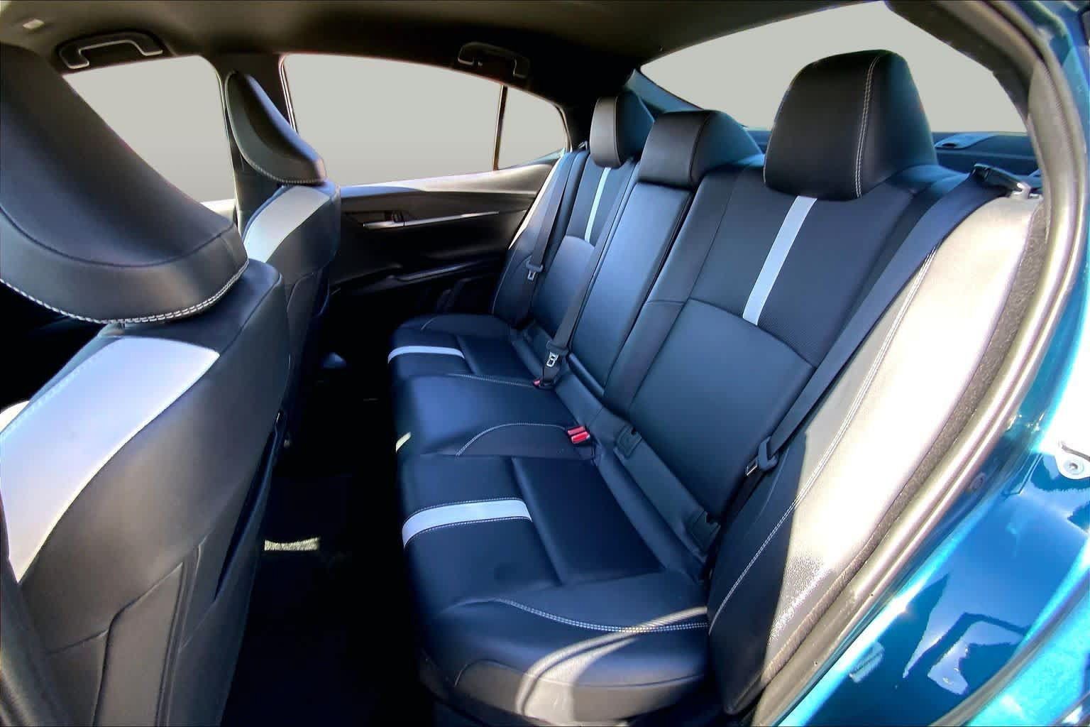 Used 2025 Toyota Camry SE FWD image 20