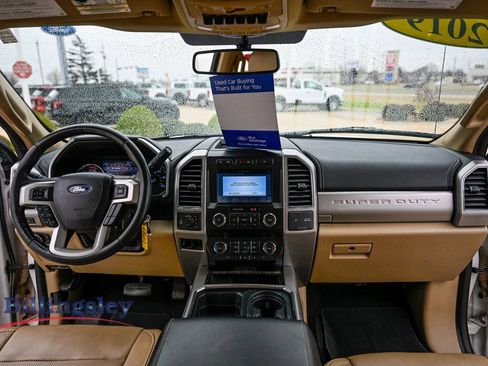 Certified 2019 Ford F350 Lariat w/ Chrome Package image 13