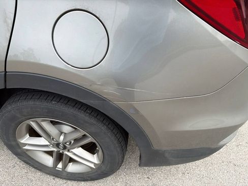 Used 2017 Hyundai Santa Fe Sport FWD image 8