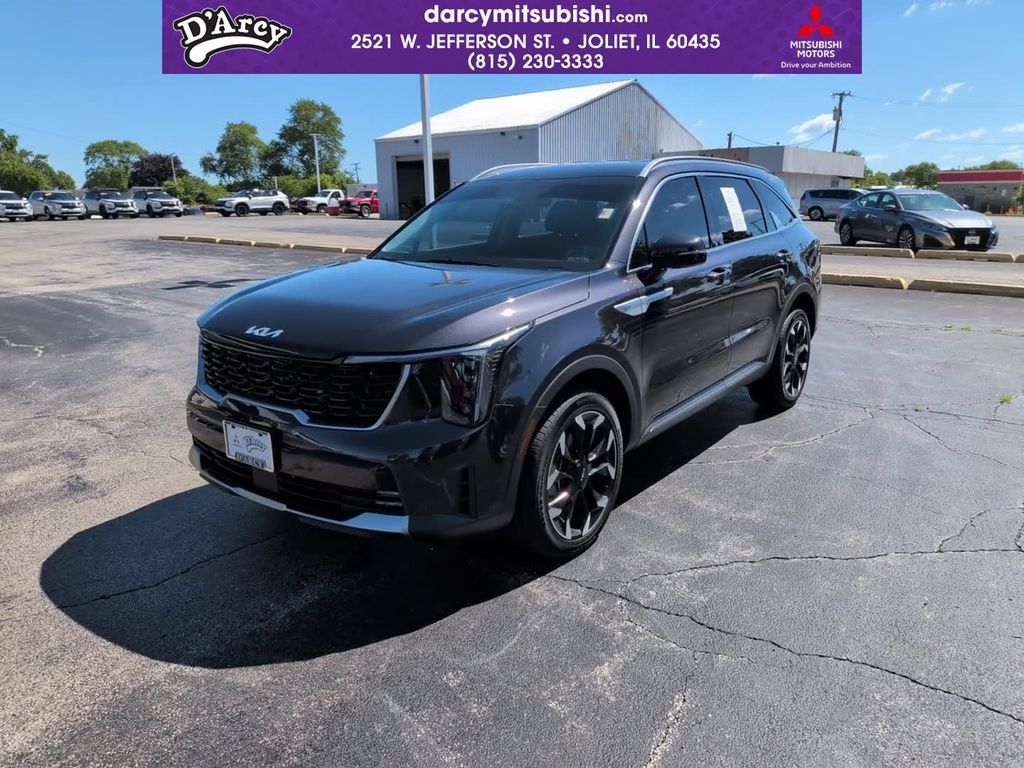 Used 2025 Kia Sorento EX AWD/4WD image 1