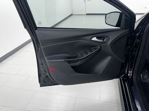 Used 2017 Ford Focus RS image 9