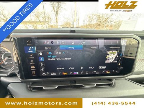 Used 2026 Jeep Wrangler Unlimited Rubicon AWD/4WD image 14
