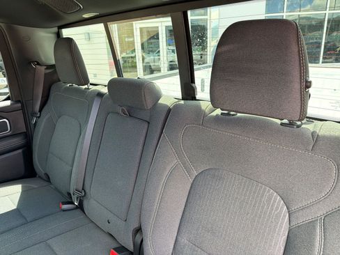 Used 2023 RAM 1500 Big Horn AWD/4WD image 18