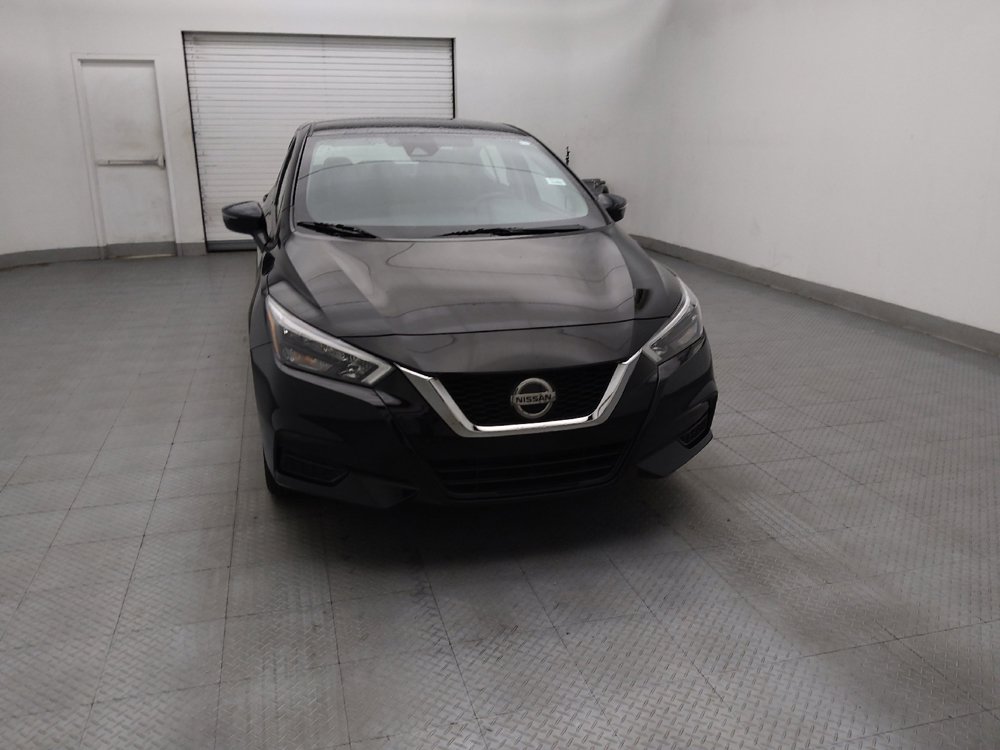 Used 2022 Nissan Versa SR FWD image 14