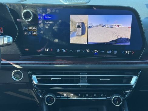 Used 2024 Chevrolet Traverse RS w/ LPO, Floor Liner Package image 21