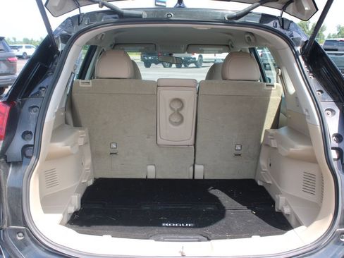 Used 2017 Nissan Rogue S FWD image 13