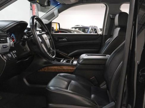 Used 2019 Chevrolet Tahoe Premier w/ RST 6.2L Performance Edition image 4