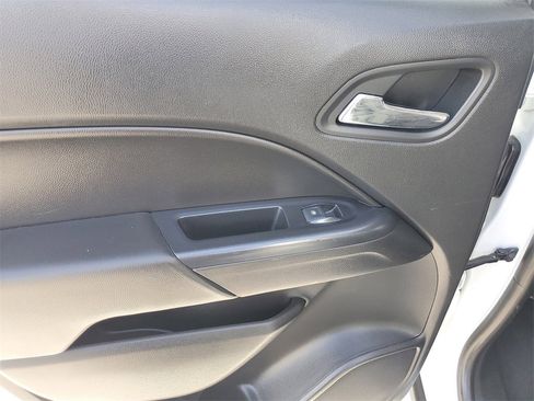 Used 2020 Chevrolet Colorado LT image 19