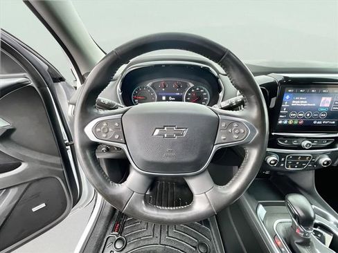 Used 2021 Chevrolet Traverse RS image 12