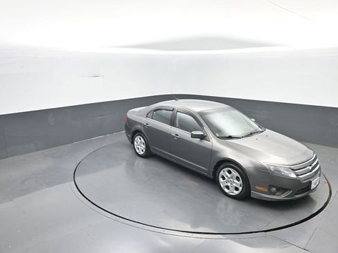 Used 2010 Ford Fusion SE FWD image 24