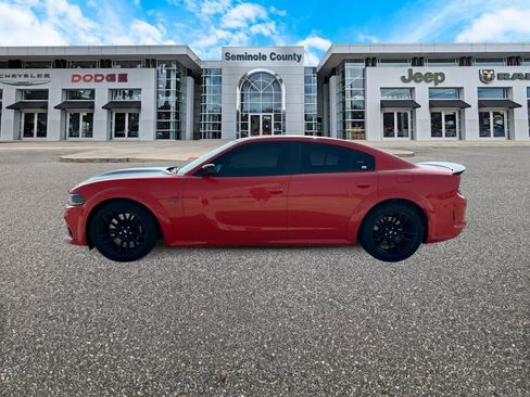 Used 2023 Dodge Charger Scat Pack RWD image 5