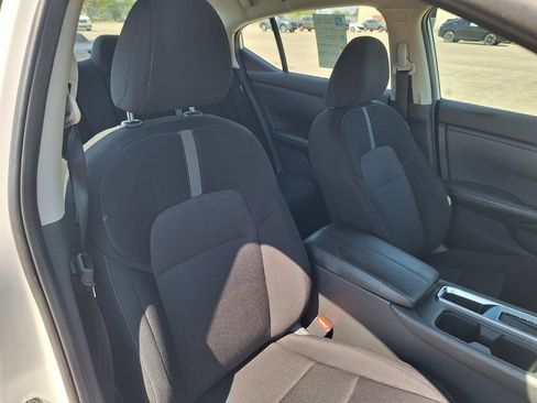 Used 2022 Nissan Sentra SV FWD image 29