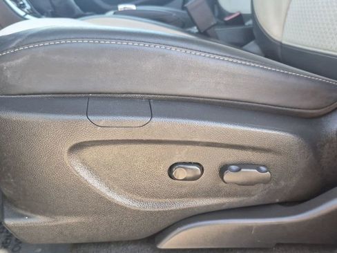 Used 2022 Buick Encore Preferred w/ Safety Package II image 12