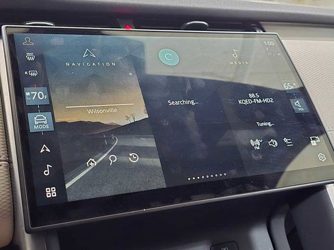 Used 2024 Land Rover Discovery Sport Dynamic SE image 28