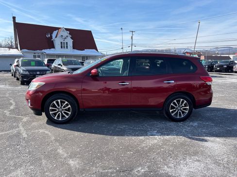 Used 2015 Nissan Pathfinder SV image 4