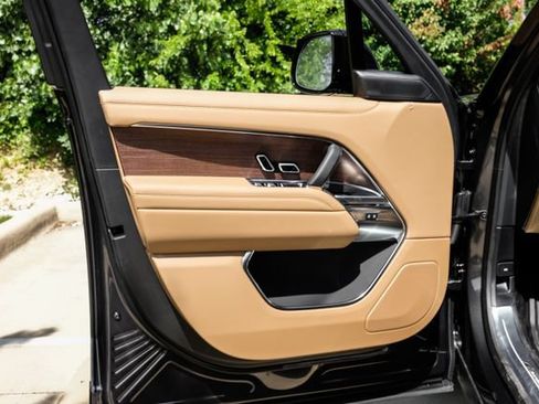 New 2026 Land Rover Range Rover Long Wheelbase SE AWD/4WD image 52