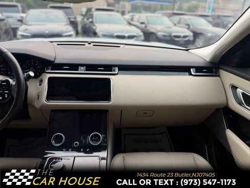 Used 2018 Land Rover Range Rover Velar S AWD/4WD image 28